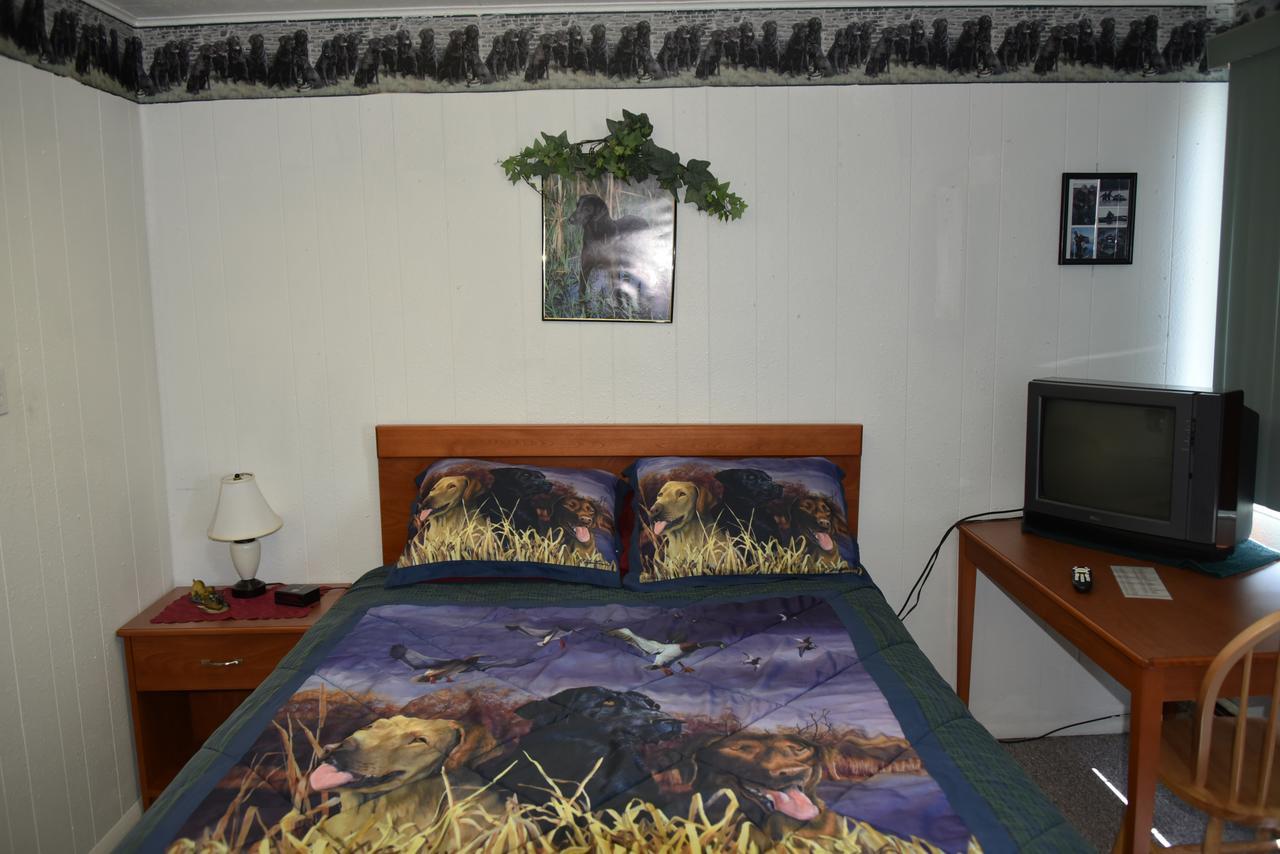 Royals Inn Motel Malta ภายนอก รูปภาพ
